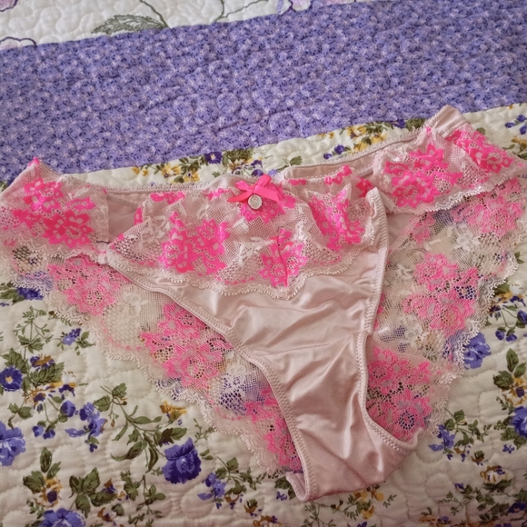 HTF Vintage Y2K Victoria Secret Cheekini Pantie Panty L Second Skin VS